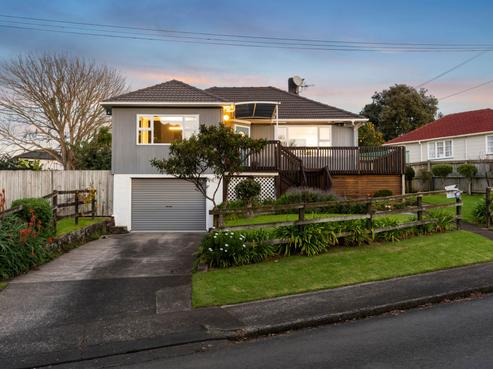 2 Oran Road, Panmure