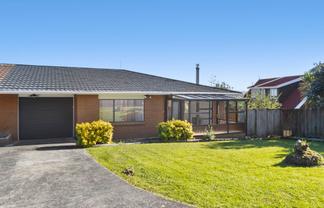 2/4142A Great North Road, Glendene