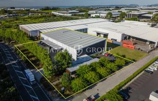 Up to 2,300m² | Pure Warehouse Opportunity