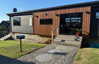 1 Mahana Place, Raglan