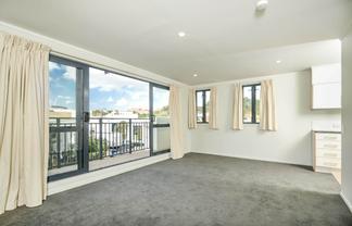 12/22 Normanby Road, Mount Eden