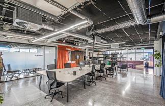 HIGH-PROFILE OFFICE NEXT TO THE CRL
