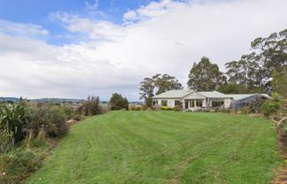 24 Stephen Road,, Browns