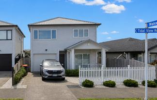 13 Tidal View Road, Drury