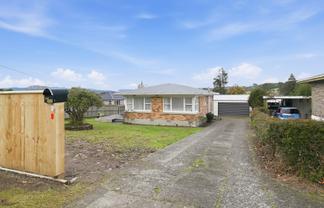 330 Clayton Road, Pukehangi