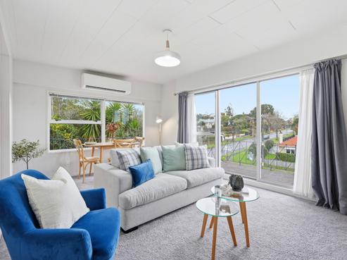 73B Great North Road, Saint Johns Hill