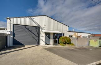 Vacant 176sqm Industrial Warehouse
