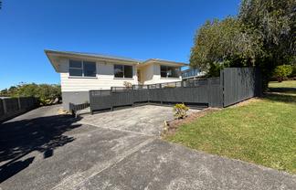 4 Karo Place, Glendene