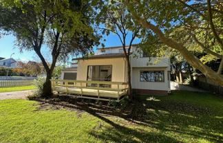 93 Stout Street, Whataupoko