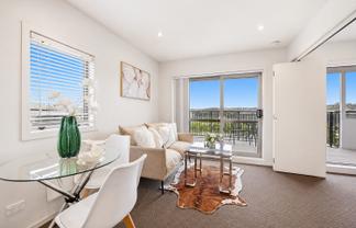 E10/60 Mason Road, Oteha