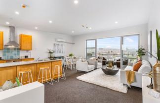4C/63 Kestev Drive, Flat Bush