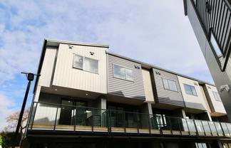 19/107 Blockhouse Bay Rd, Avondale