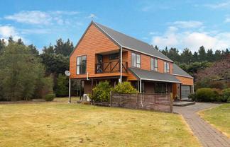 25 Jessons Rd, Harewood