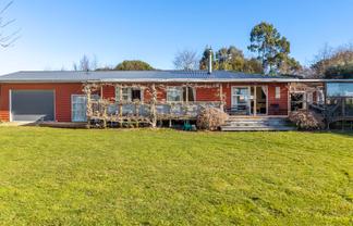 31 Parerohi Grove, KURATAU