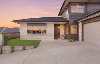 85C Dixon Road, Glenview