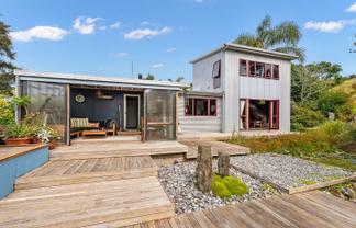 2080 State Highway 1, Hukerenui and Surrounds