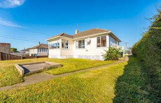 9 Andrew St, Marchwiel