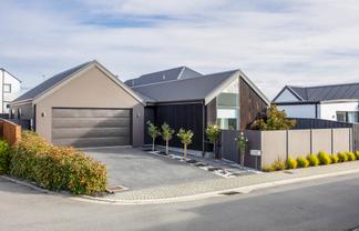 6 Stroma Avenue, Casebrook