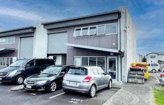 Tilt Slab Industrial - Well Located in Complex