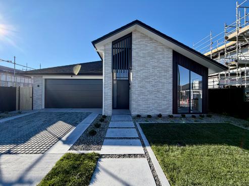 42 Kotiti Drive, Wainui