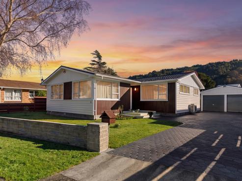 51 Holdsworth Avenue, Trentham