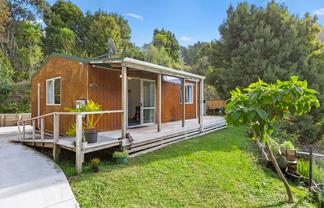 4213 SH23, Raglan