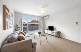 3/107 Charles St, Waltham