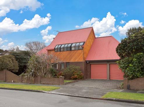 55 Lakewood Drive, Burwood