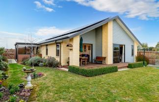 11 Claremont Crescent, Amberley