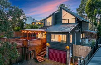 2/46A Captain Scott Road, Glen Eden