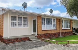 3/5 Fulton Crescent, Otara