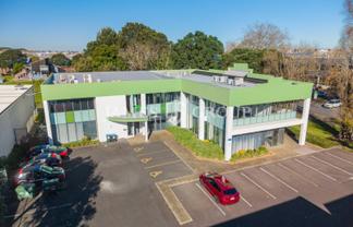 REFURBISHED PENROSE OFFICE SPACE | 275m²
