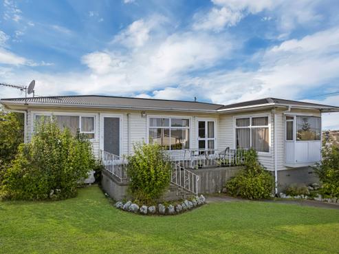 218 New Windsor Road, New Windsor