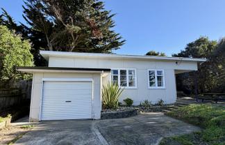 22 Hunia Terrace, Himatangi Beach