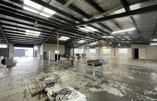 Saint Johns Warehouse + Yard Combo | June 2026