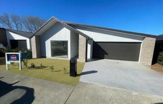 92 Metoriti Cres, Paerata