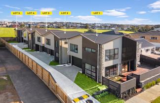 31B Akoranga Drive, Northcote