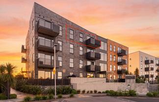 301/2 Rauroa Lane, Hobsonville