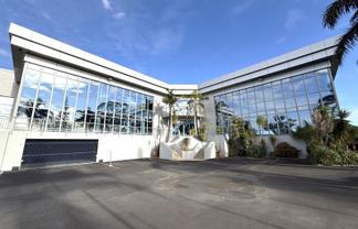 Bright & Lively Office Opportunity