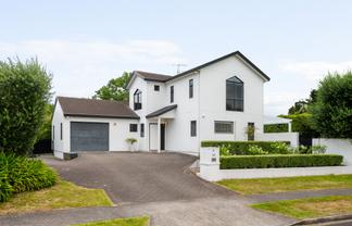 35 Keswick Crescent, Huntington