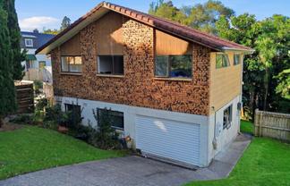 142 Weatherly Road, Torbay