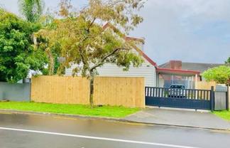 2 Caspian Close, New Lynn