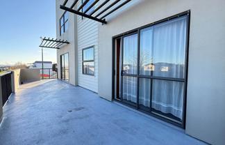 9/124 Stancombe Road, Flat Bush