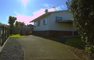 9B Whitford Avenue, Mount Wellington