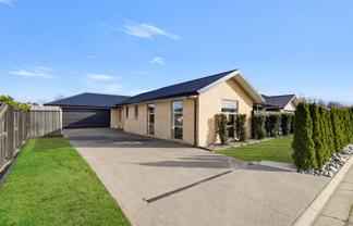 9 Lawrence Drive, Rolleston