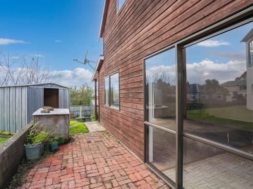 408 Bay View Road, Saint Clair