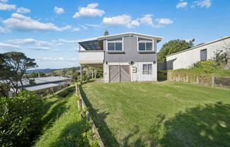 14 Ocean View Road, Port Waikato