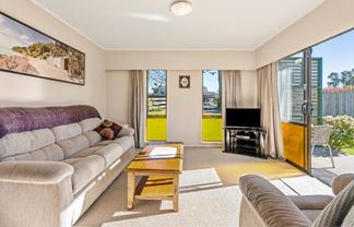 1/4 Revell Court, Pukekohe