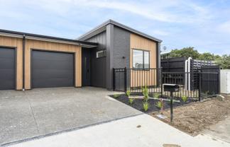 2/1 Fuchsia Avenue, Pukete