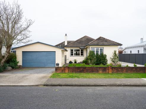 819 Francis Hicks Avenue, Raureka